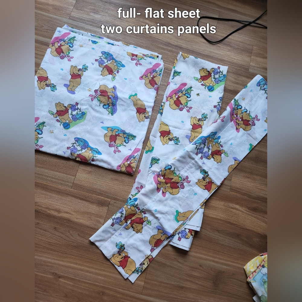 Vintage winnie the pooh full sheet and two curtains